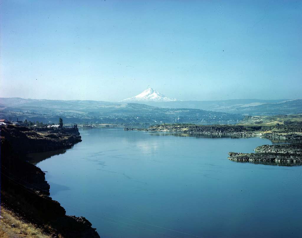 Mt. Hood from Big Eddy on the Columbia River near the Dalles Dam | PICRYL