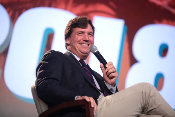 Tucker Carlson speaking with attendees at the 2018 Student Action Summit hosted by Turning Point USA. Image: Gage Skidmore 